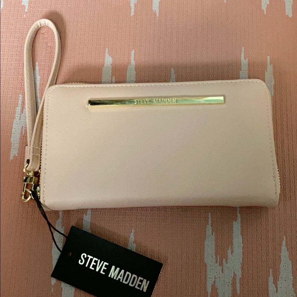 Steve Madden blush boxed solid wallet